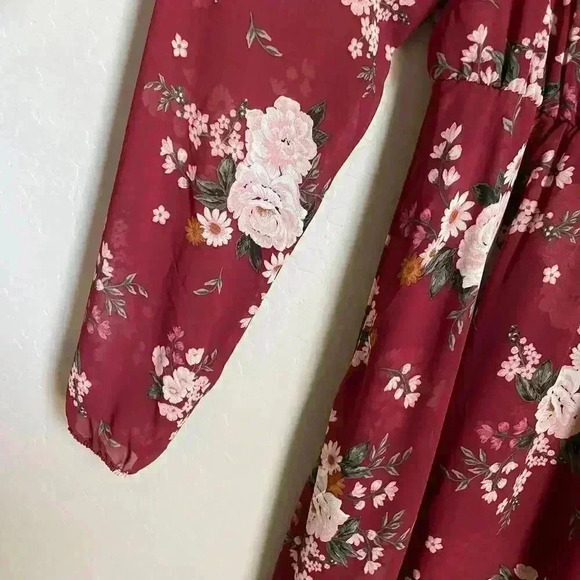 TORRID Red Floral Cold Shoulder Chiffon Wrap Dress - Picture 6 of 16